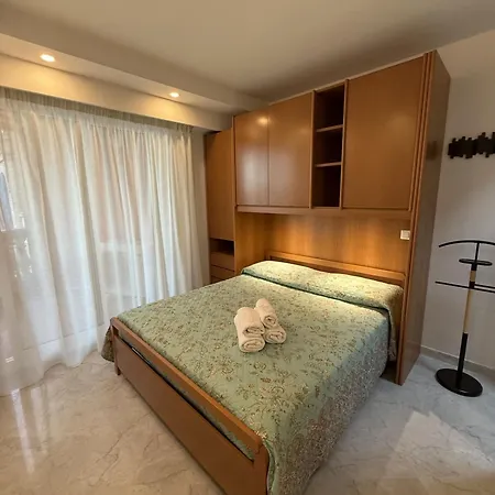 Lisa Apartment Menton